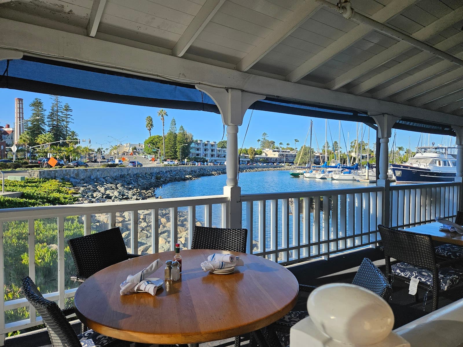 Bluewater Boathouse Seafood Grill